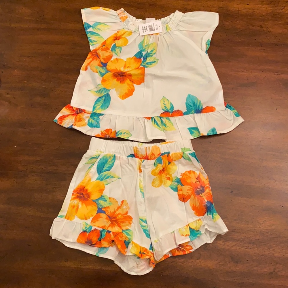 Gap Kids 3T Floral Short Set